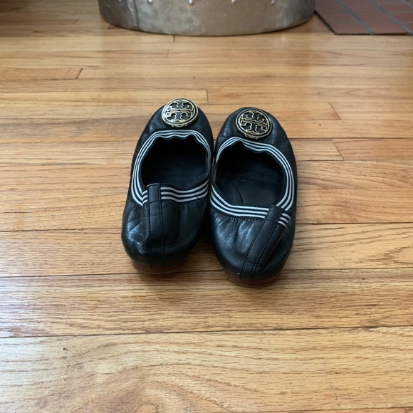 Tory Burch Leather Flats Size 7.5 - Picture 3 of 5